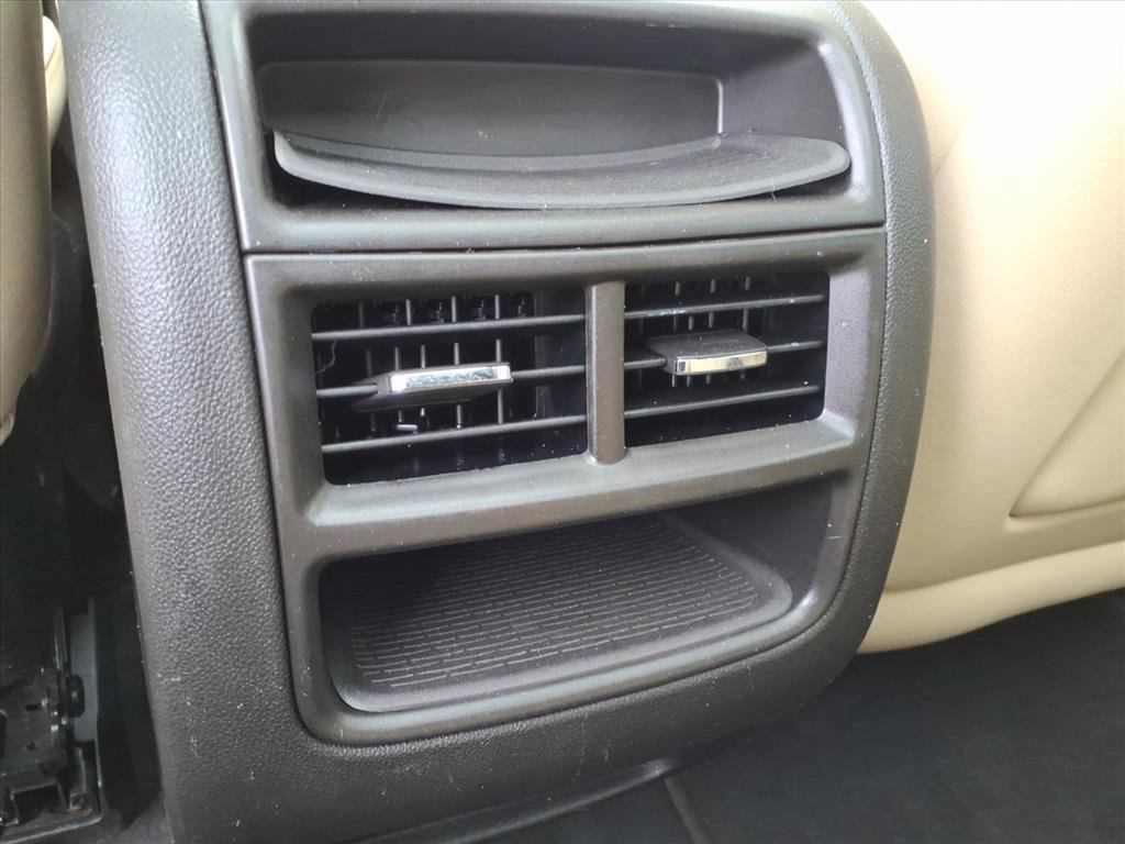 Used 2018 Cadillac XT5 Luxury w/ Driver Awareness Package image 13