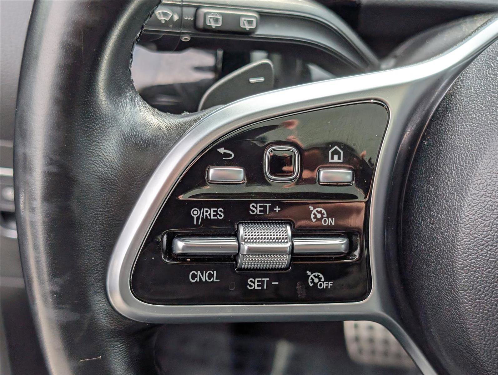 Used 2023 Mercedes-Benz GLA 250 4MATIC w/ AMG Line Exterior image 22