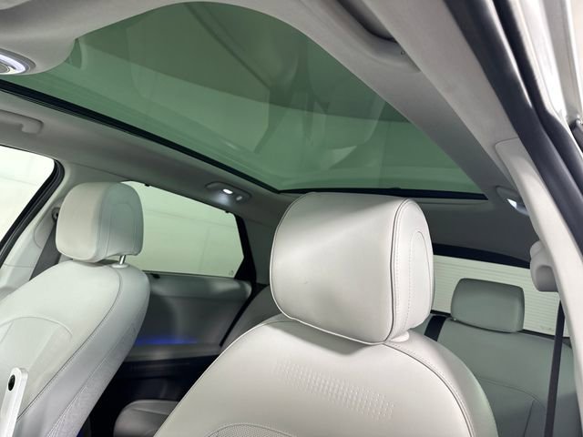 Used 2023 Hyundai Ioniq 5 Limited image 12