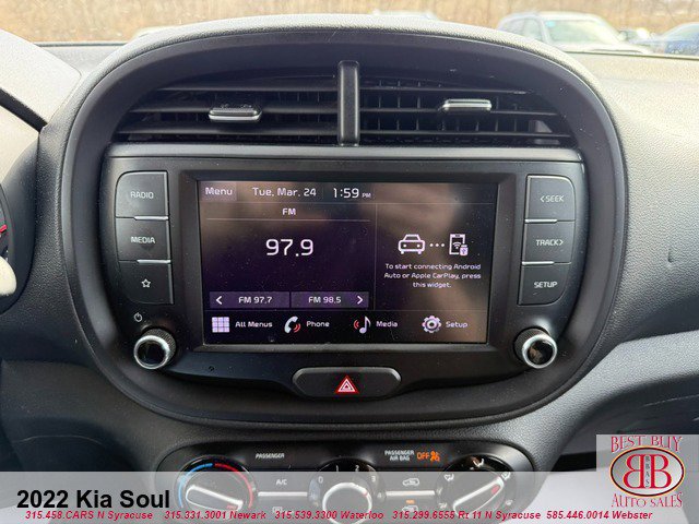 Used 2022 Kia Soul LX w/ Technology Package FWD image 12