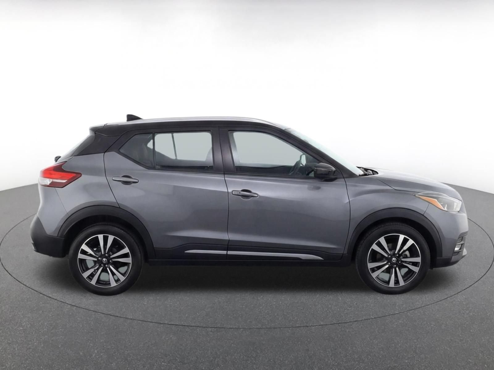 Used 2024 Nissan Kicks SV FWD image 10