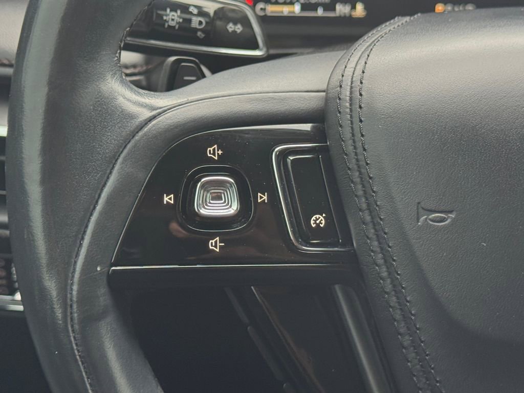 Used 2021 Lincoln Aviator 2WD w/ Elements Package image 20