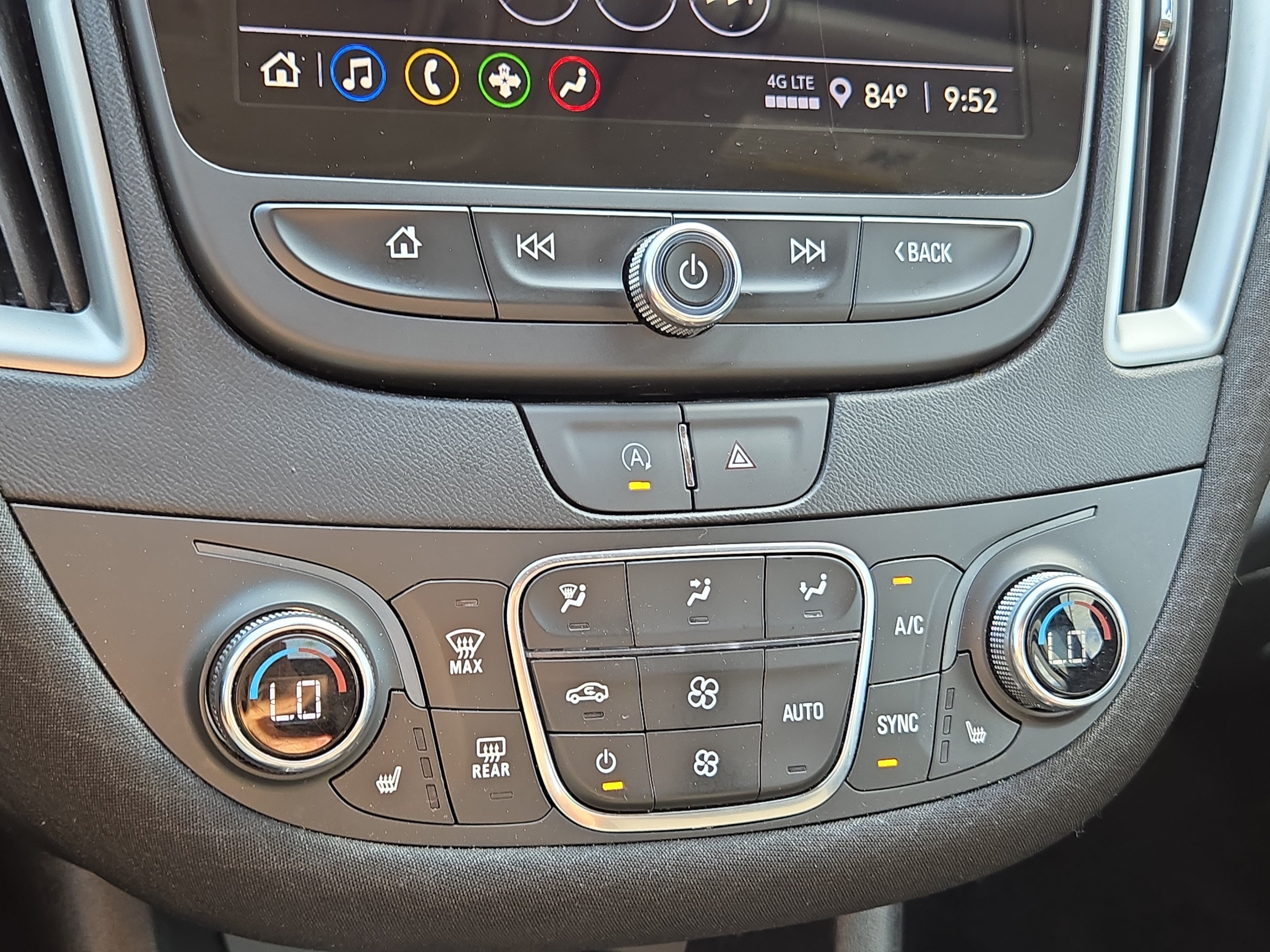 Certified 2024 Chevrolet Malibu LT FWD image 28