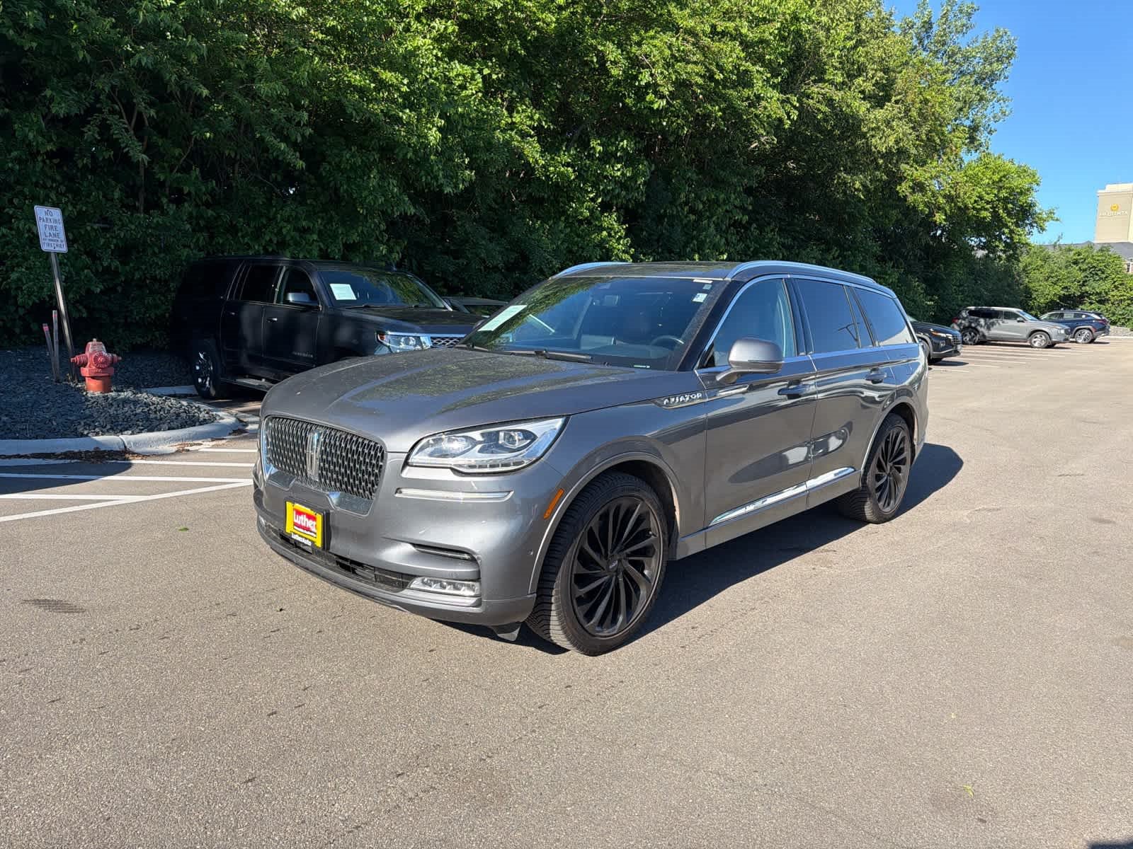 Used 2021 Lincoln Aviator Reserve w/ Equipment Group 208A AWD/4WD image 4