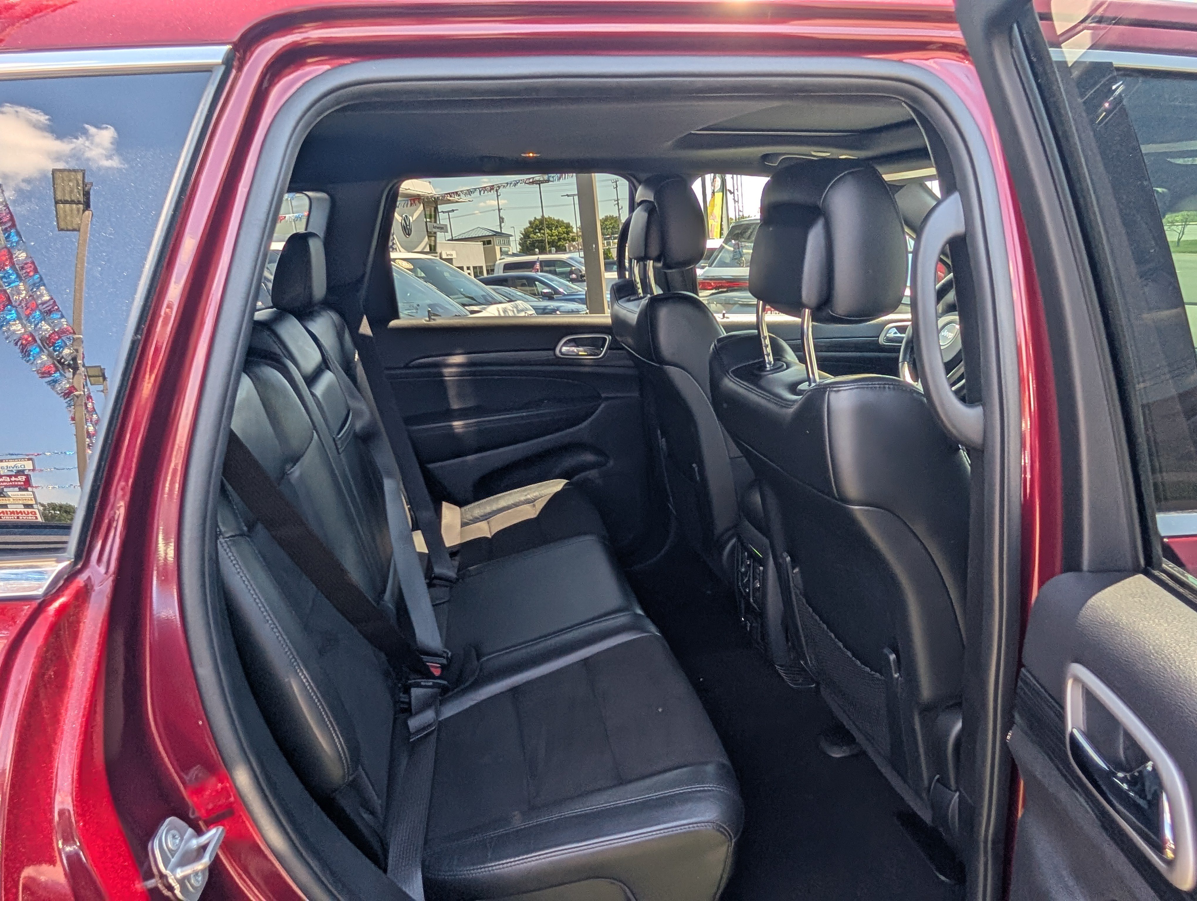 Used 2020 Jeep Grand Cherokee Laredo w/ Quick Order Package 2BN North AWD/4WD image 15