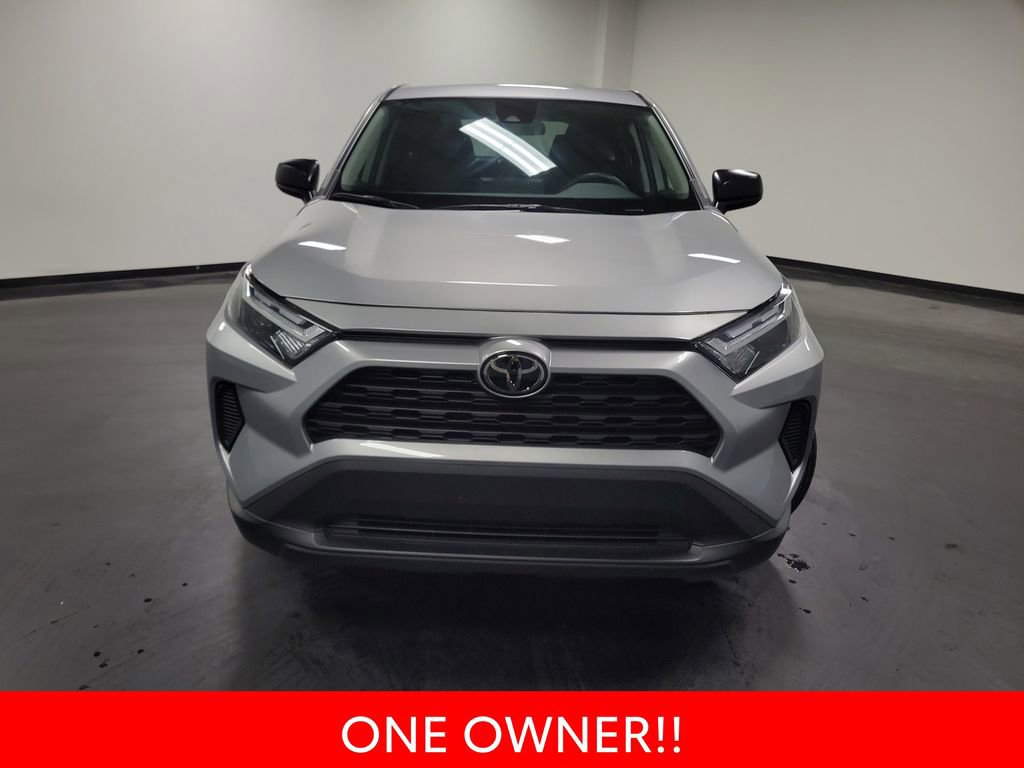 Used 2023 Toyota RAV4 LE image 3