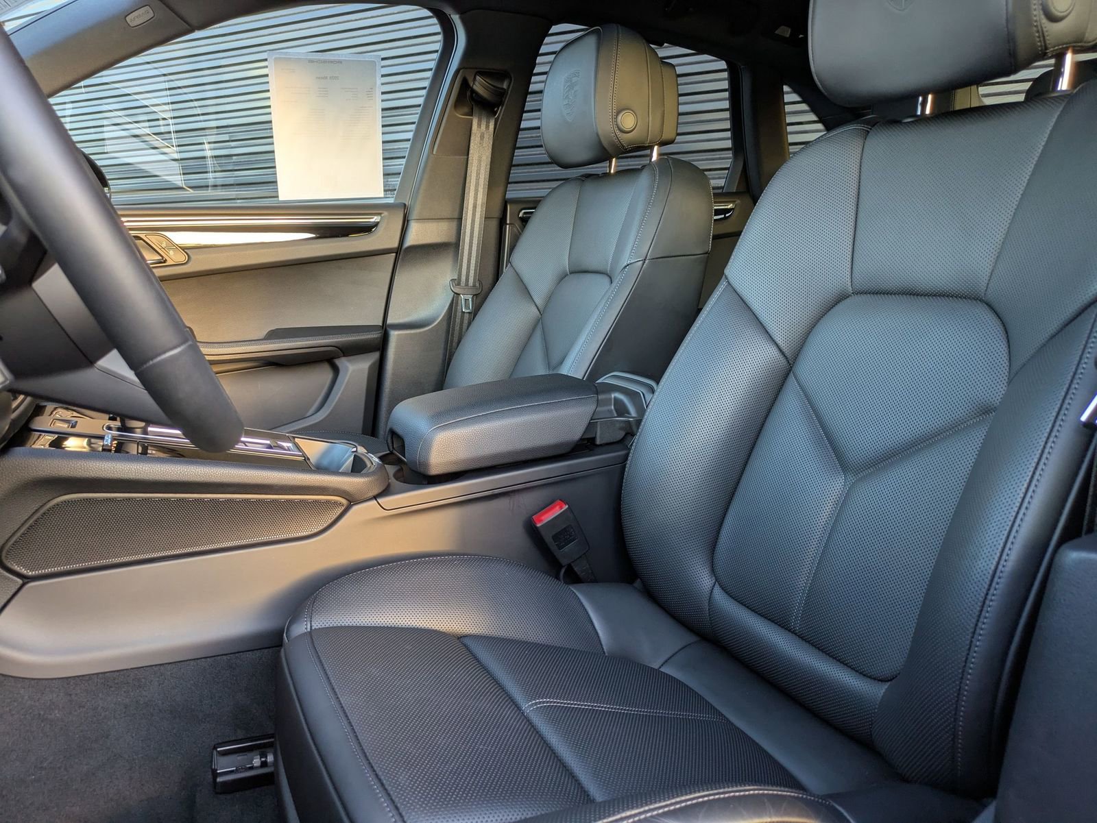 Certified 2026 Porsche Macan image 5