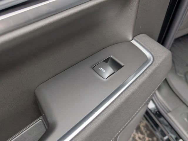 New 2026 GMC Sierra 1500 SLE w/ Preferred Package image 12