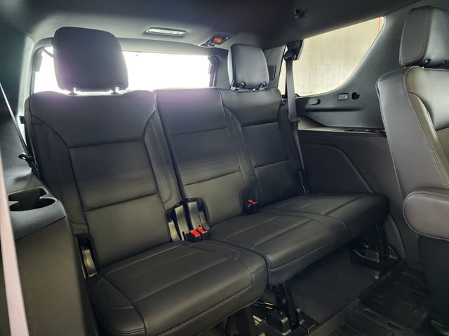 Used 2024 Chevrolet Tahoe Z71 w/ Luxury Package image 19