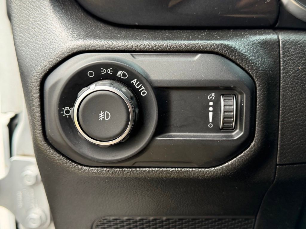 Certified 2023 Jeep Wrangler Unlimited Rubicon 392 w/ Xtreme Recon 35" Tire Package image 28