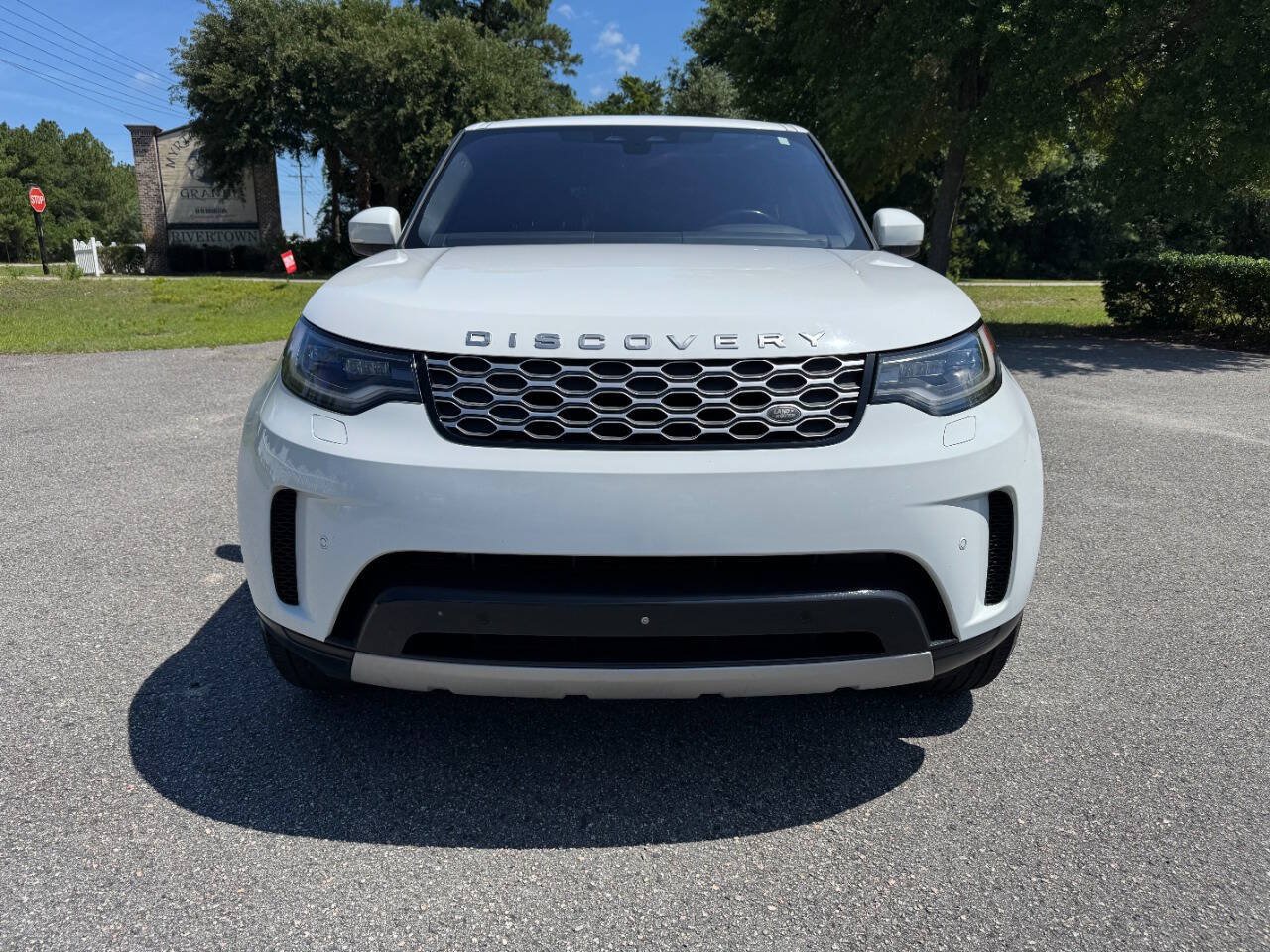 Used 2022 Land Rover Discovery S AWD/4WD image 26