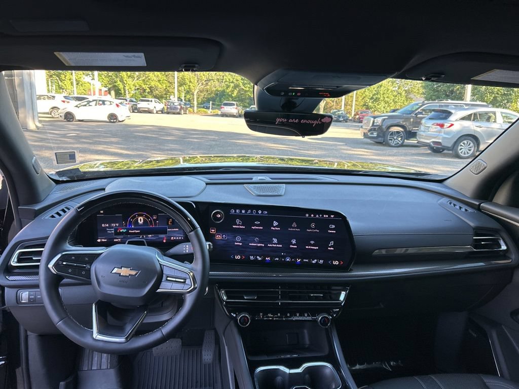 Used 2025 Chevrolet Traverse High Country w/ LPO, Floor Liner Package AWD/4WD image 19