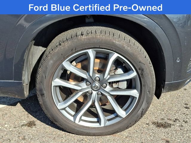 Used 2017 Volvo XC90 T5 Momentum w/ Vision Package image 10