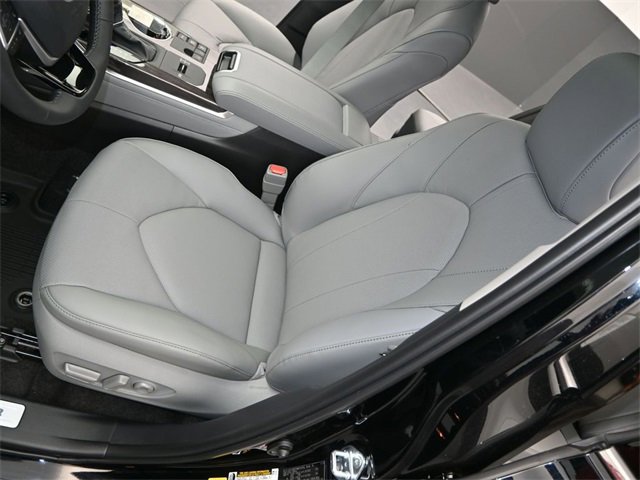 New 2026 Toyota Highlander Limited image 10
