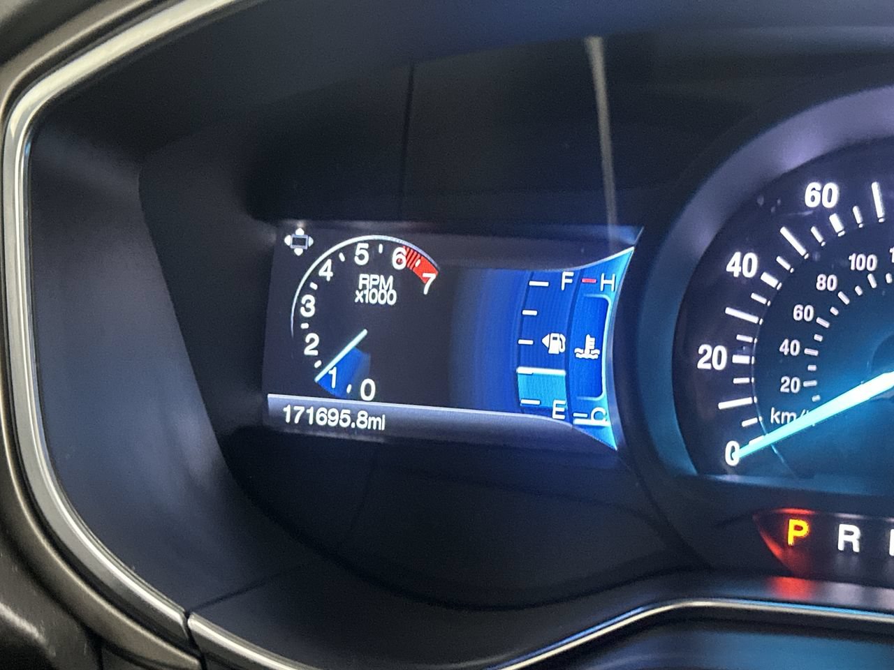 Used 2016 Ford Fusion SE w/ Equipment Group 202A FWD image 30