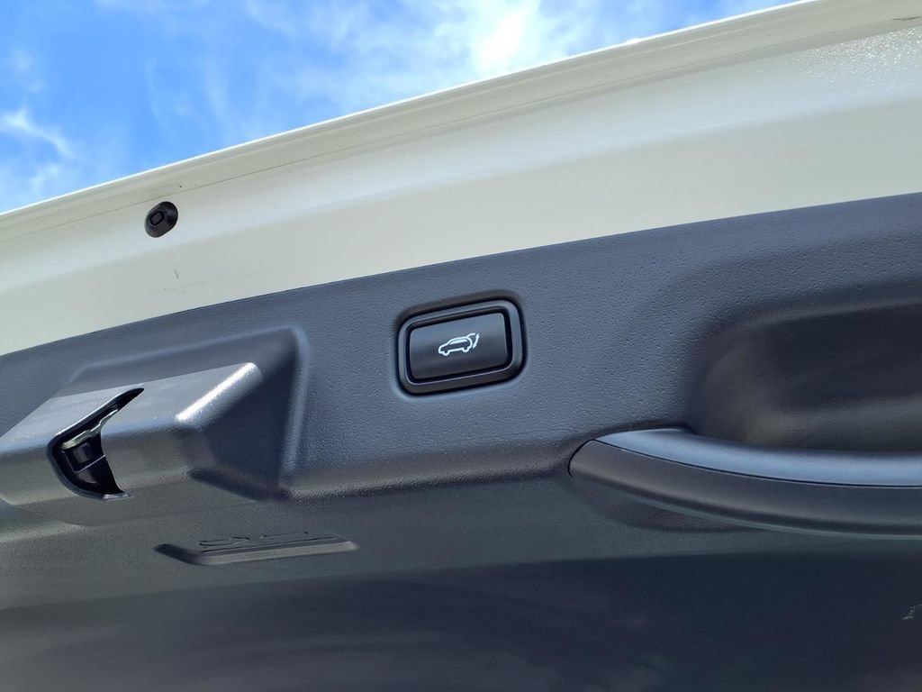 Certified 2023 Kia Niro Wave FWD image 23