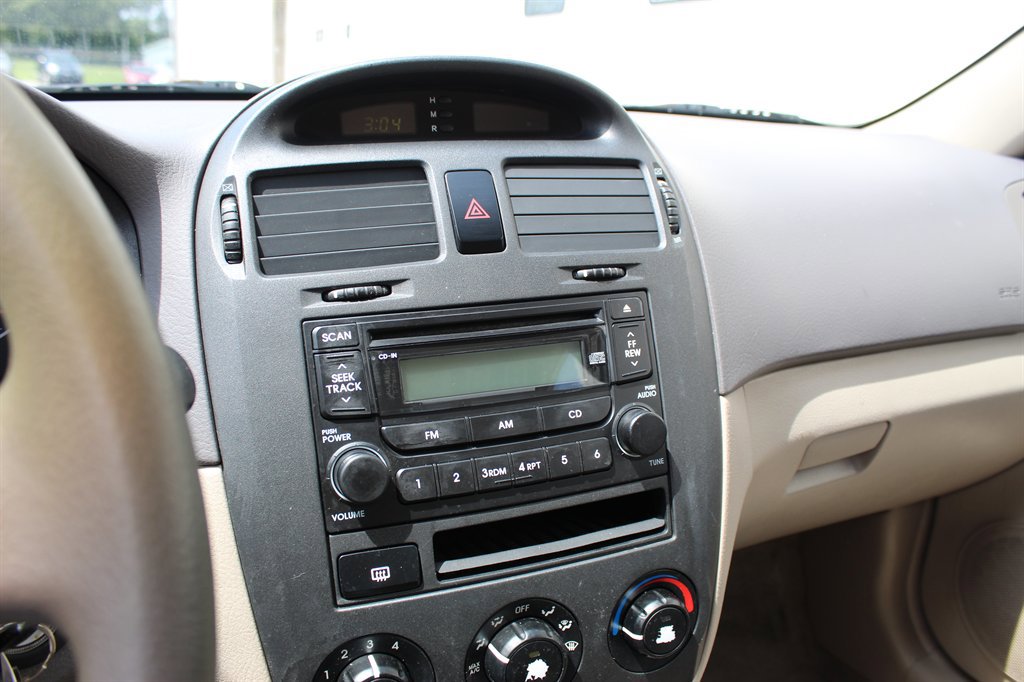 Used 2006 Kia Spectra EX image 8
