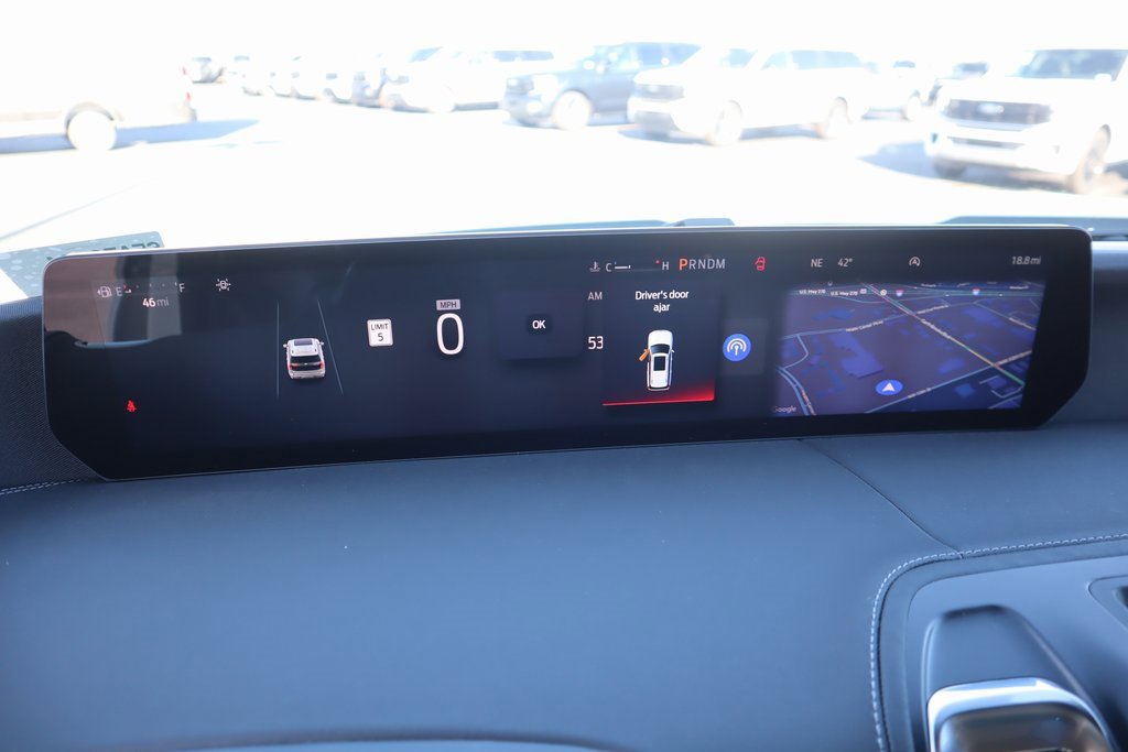 New 2025 Ford Expedition Max Platinum w/ Driver's Package image 4