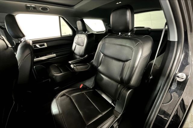 Used 2023 Ford Explorer XLT w/ Equipment Group 202A image 26