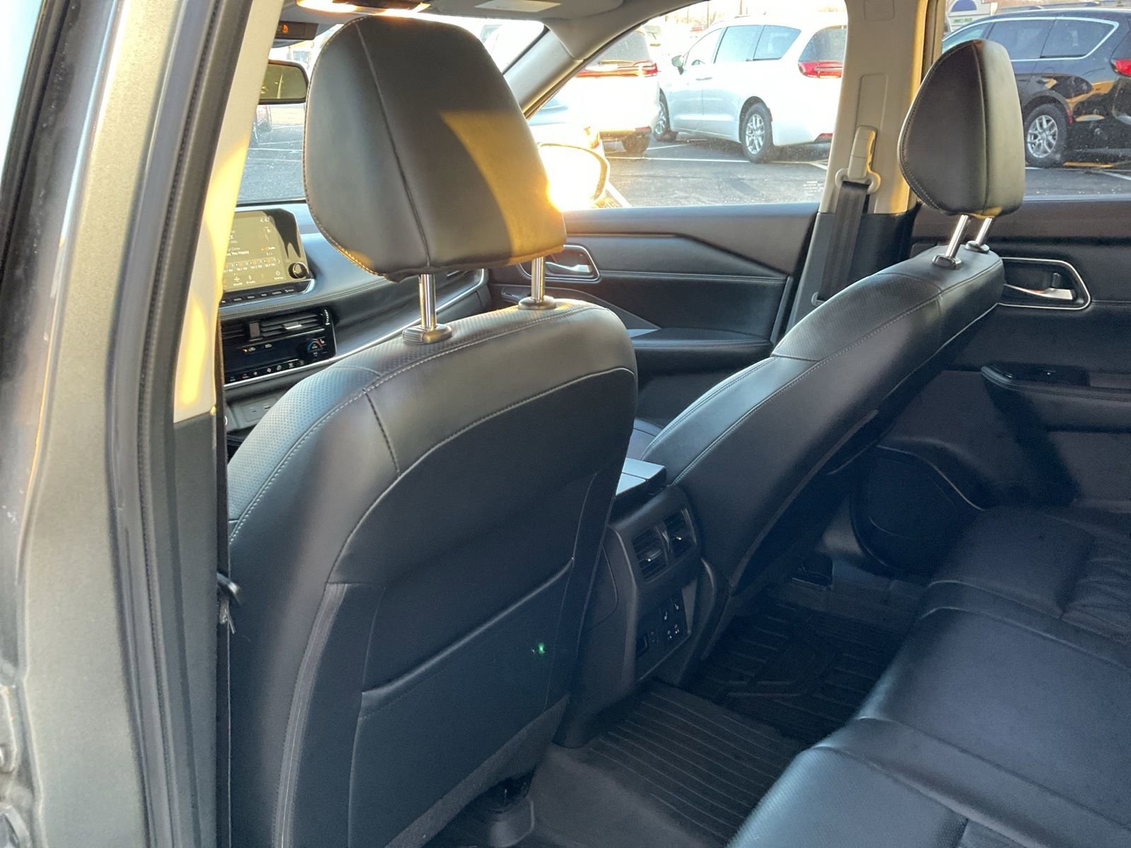 Used 2021 Nissan Rogue Platinum image 24