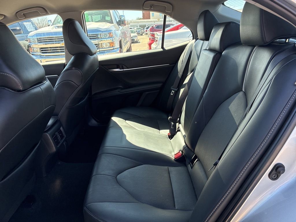 Used 2023 Toyota Camry XSE FWD image 11