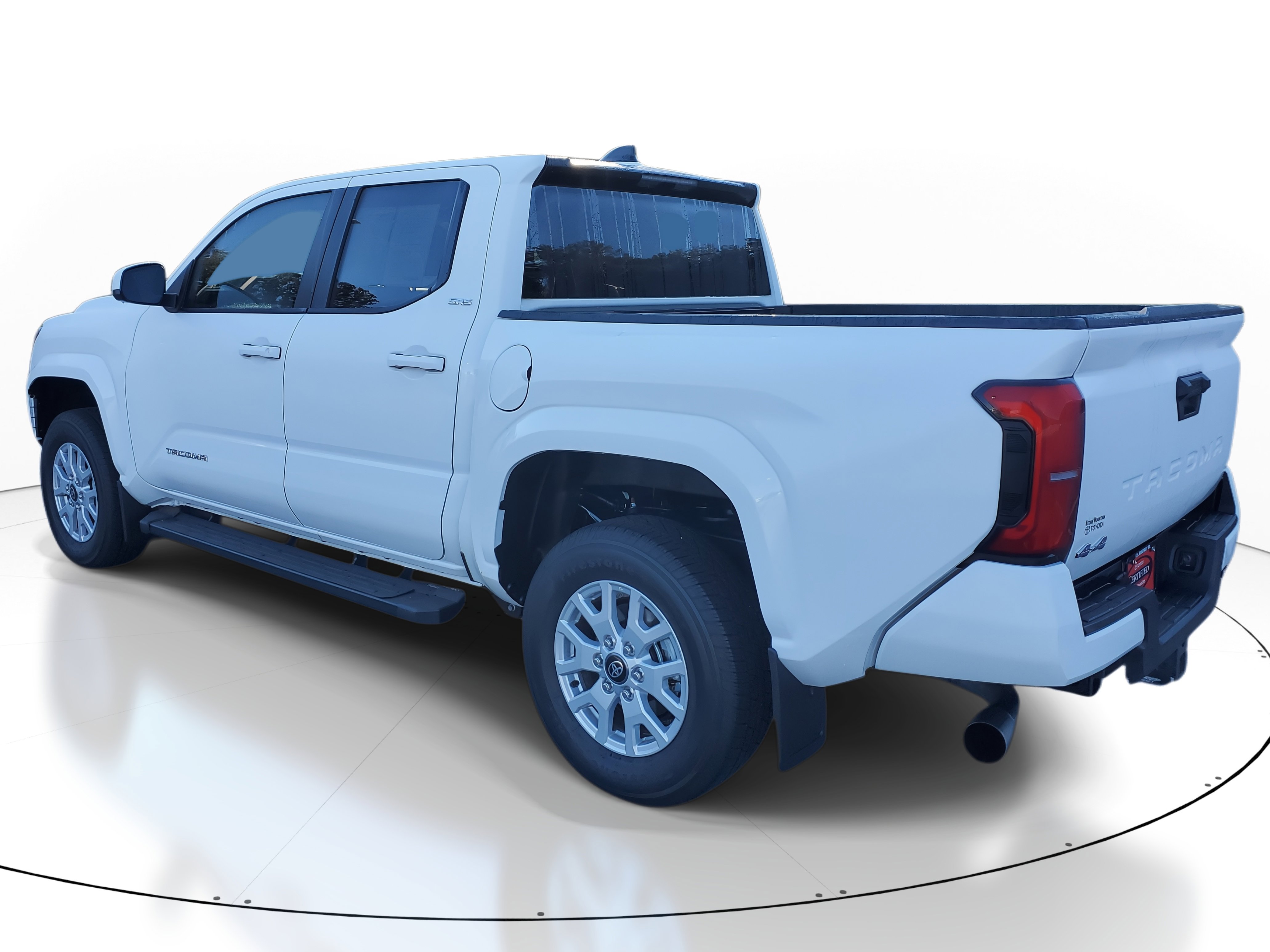 Used 2024 Toyota Tacoma SR5 image 4