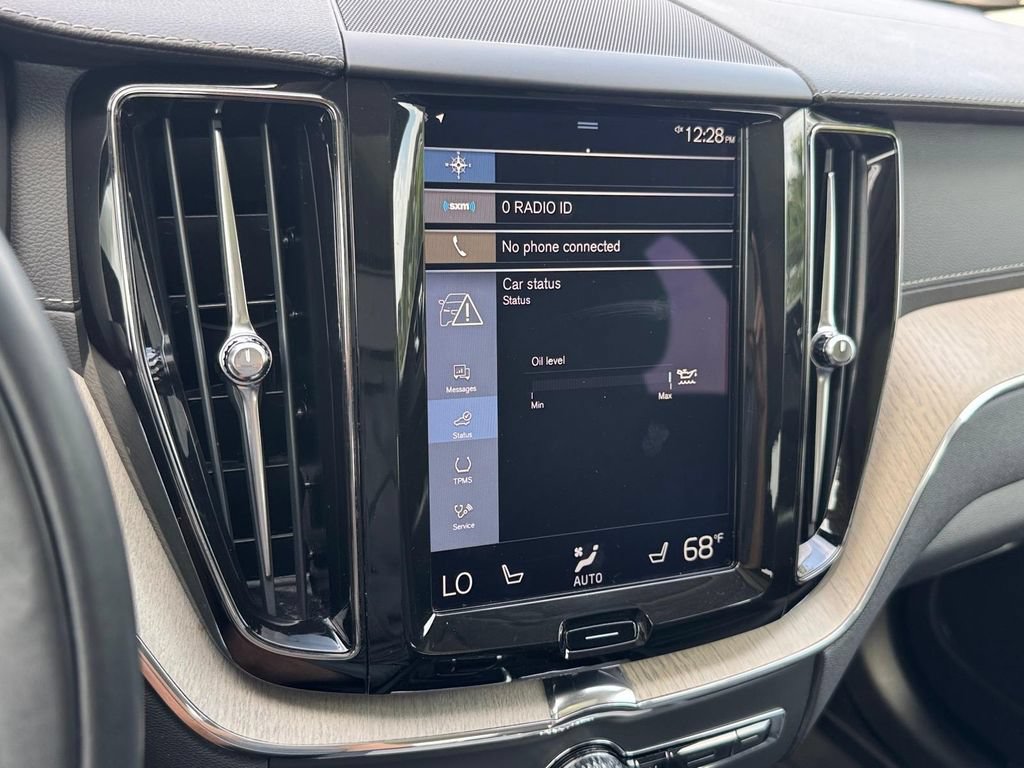 Used 2018 Volvo XC60 T5 Inscription w/ Convenience Package AWD/4WD image 18