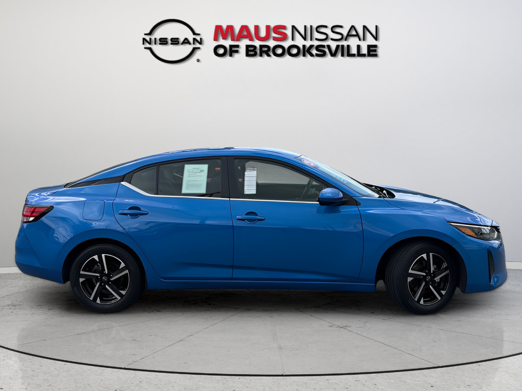 Certified 2025 Nissan Sentra SV FWD image 9