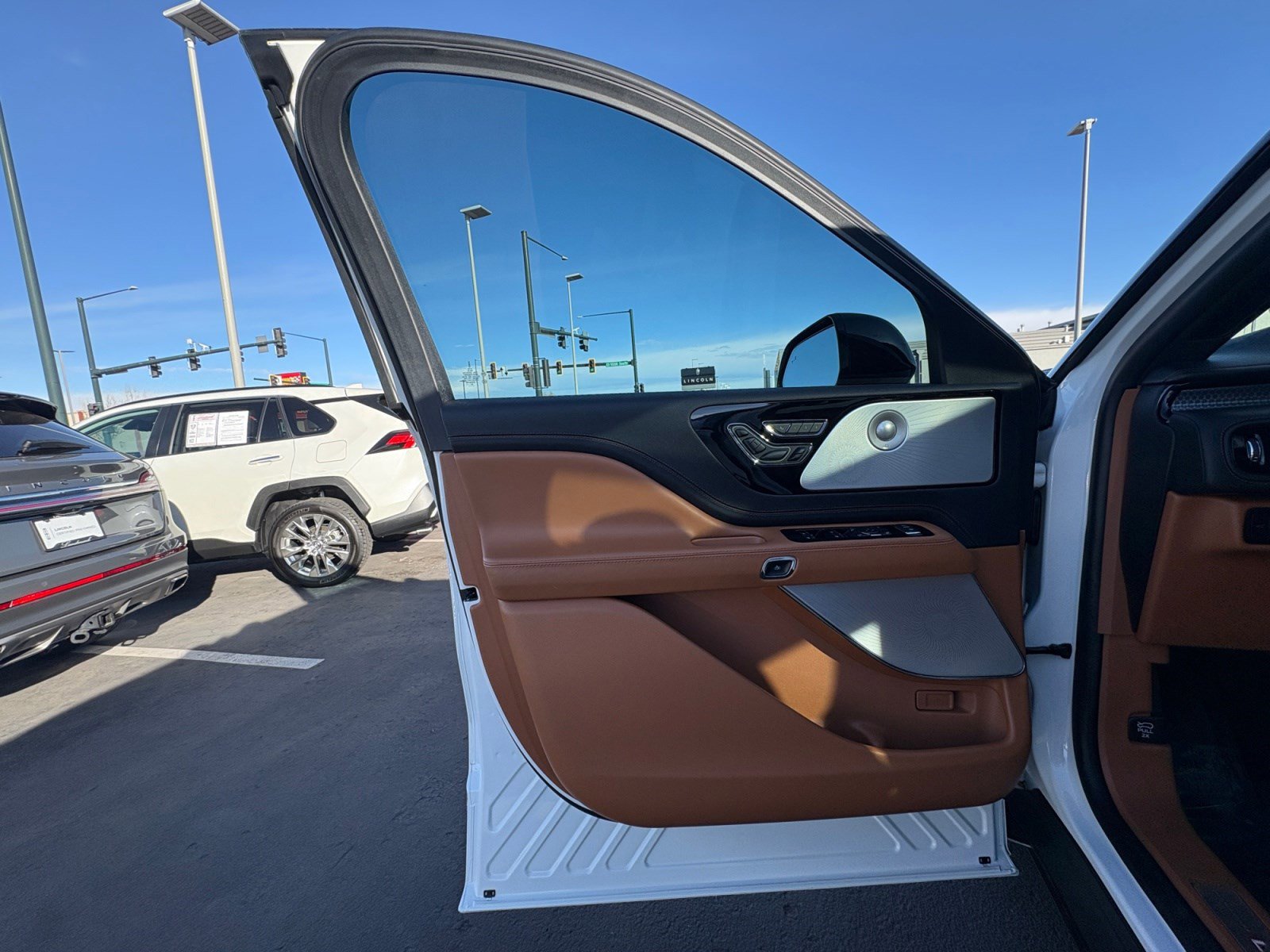 Certified 2023 Lincoln Aviator Black Label w/ Dynamic Handling Package image 18