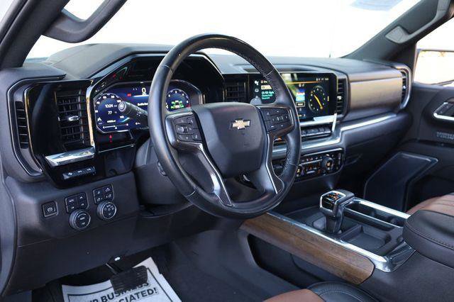 Used 2023 Chevrolet Silverado 1500 High Country w/ Technology Package image 14