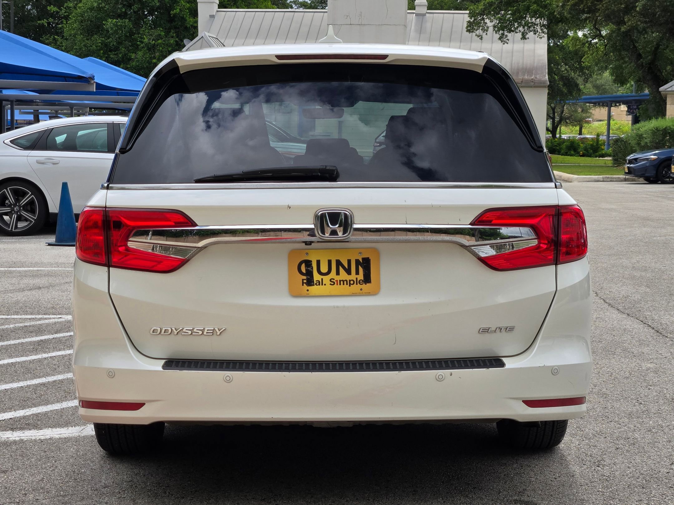 Used 2019 Honda Odyssey Elite image 4
