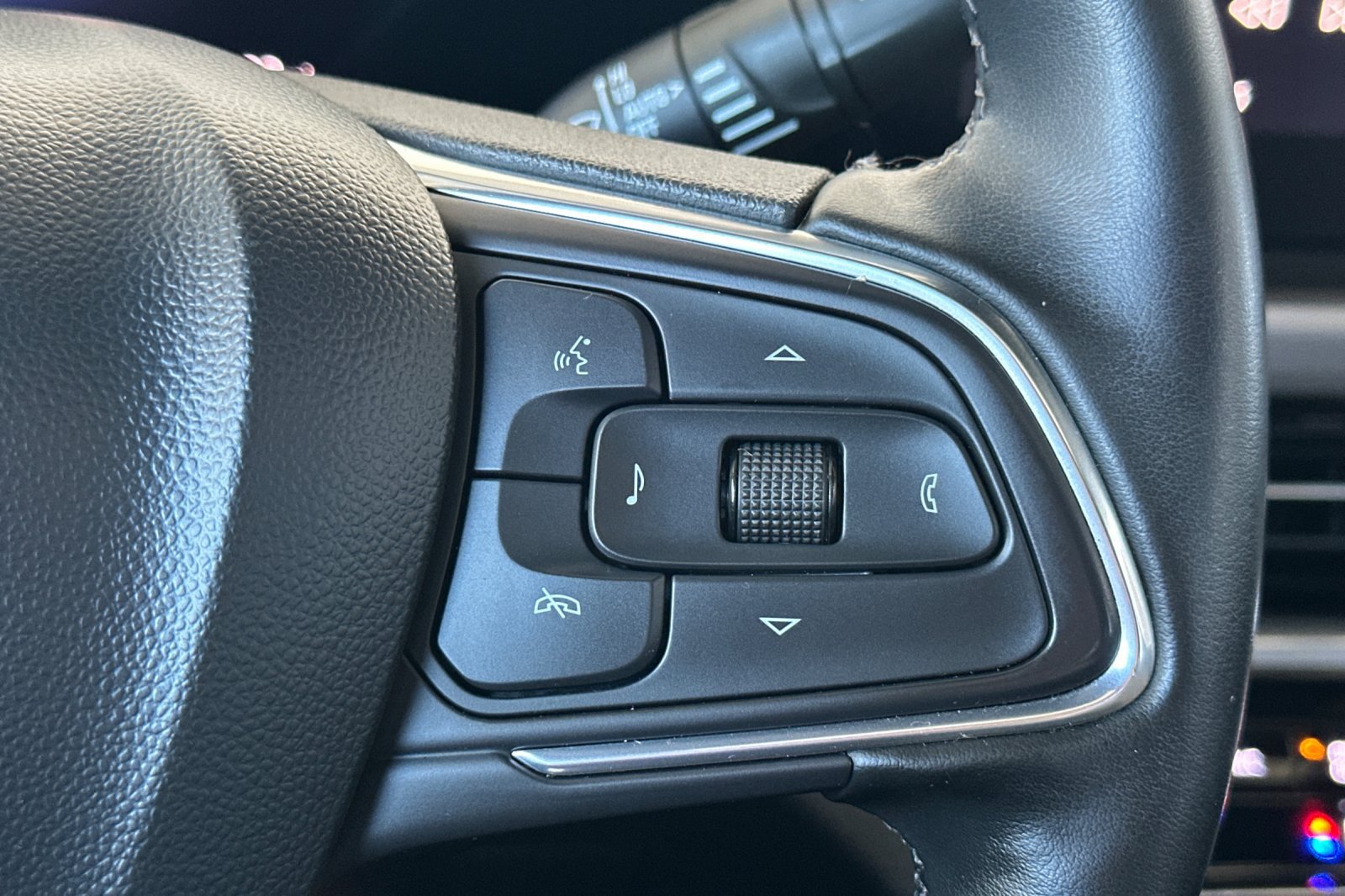 Certified 2024 Buick Envista Avenir FWD image 32