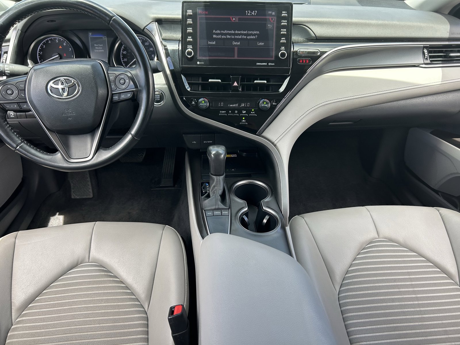 Used 2024 Toyota Camry SE w/ Audio Upgrade Package image 15