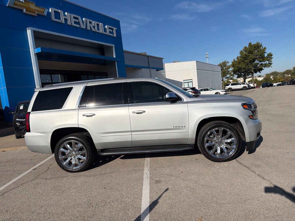 Used 2018 Chevrolet Tahoe Premier AWD/4WD image 2