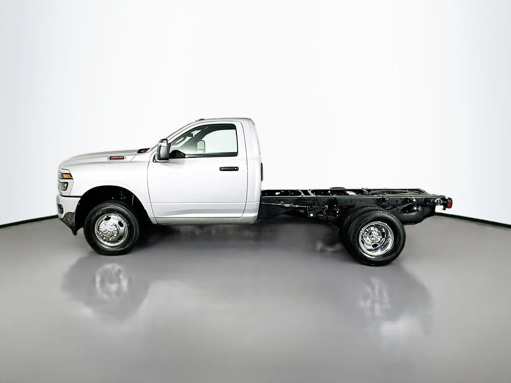 New 2026 RAM 3500 Tradesman w/ Chrome Appearance Group A AWD/4WD image 4