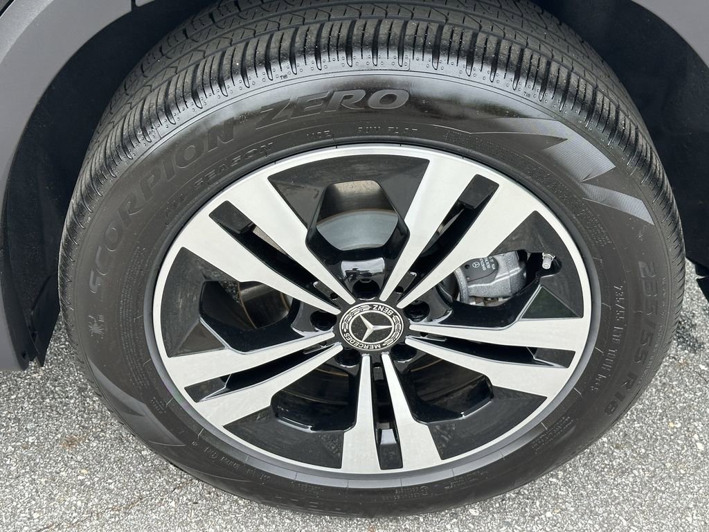 Certified 2025 Mercedes-Benz GLB 250 image 23