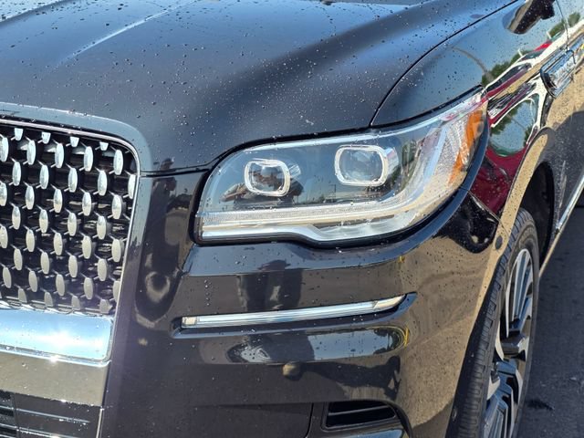 Used 2023 Lincoln Navigator L Black Label AWD/4WD image 3