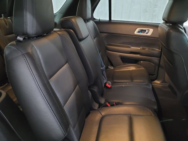 Used 2014 Ford Explorer XLT w/ Equipment Group 202A image 49