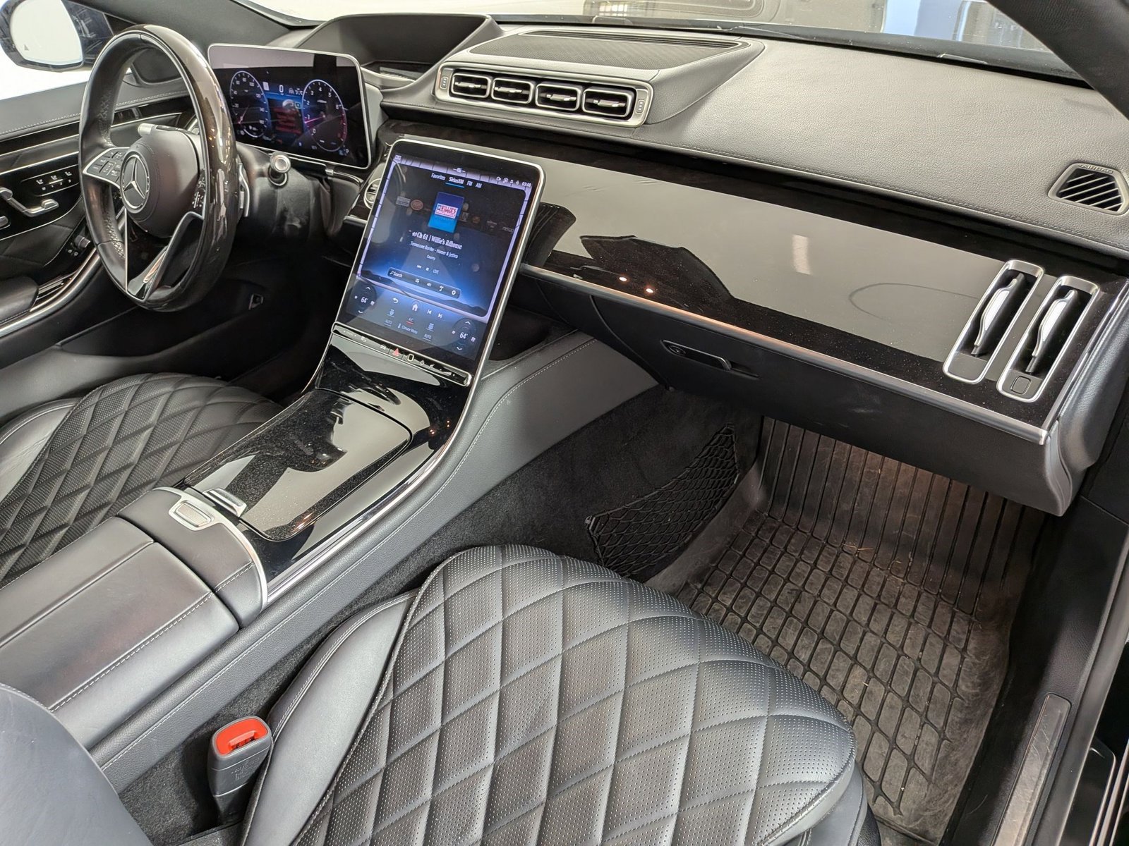 Used 2024 Mercedes-Benz S 580 4MATIC Sedan image 25