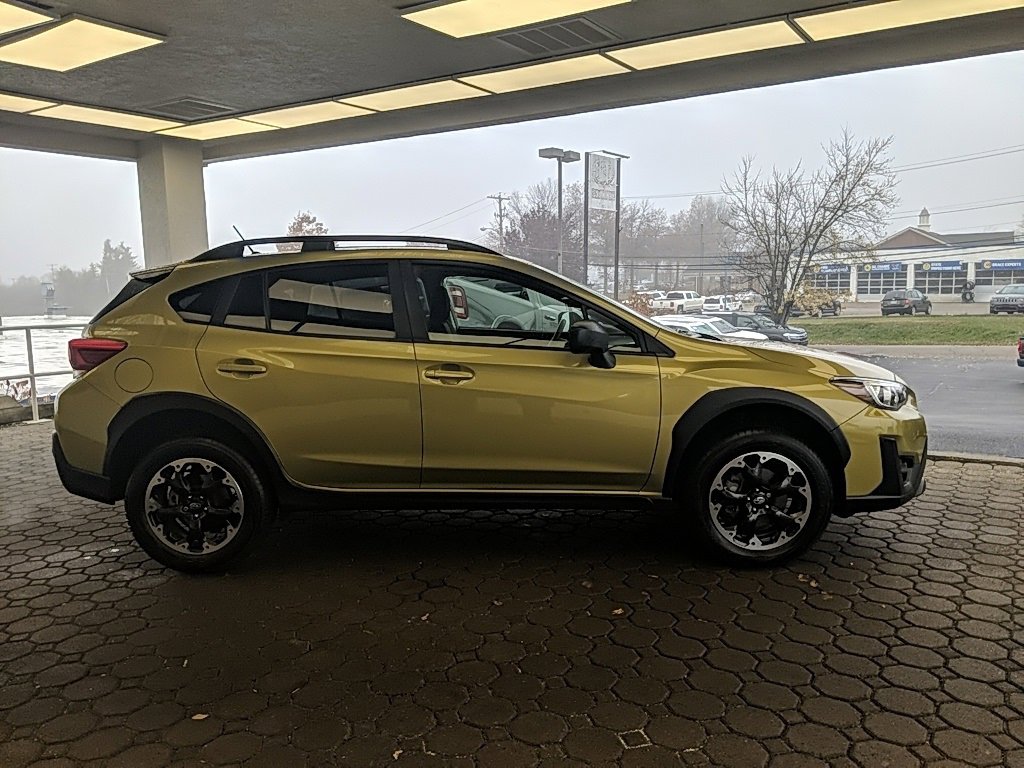 Used 2023 Subaru Crosstrek 2.0i image 4