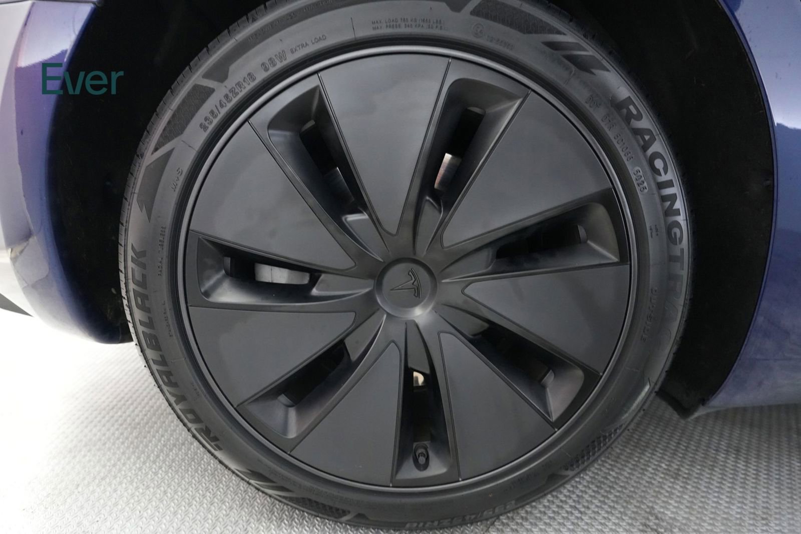 Used 2024 Tesla Model 3 Standard Range RWD image 22