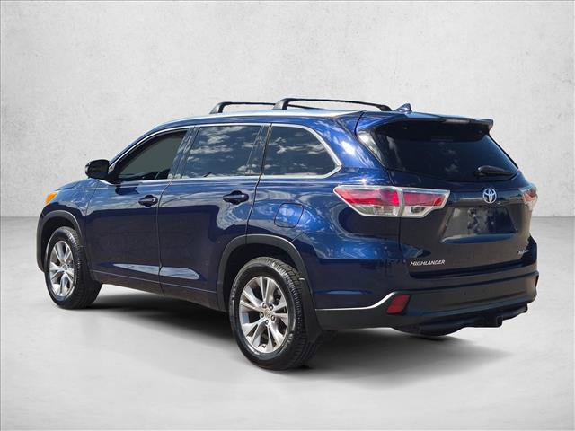 Used 2014 Toyota Highlander XLE AWD/4WD image 9