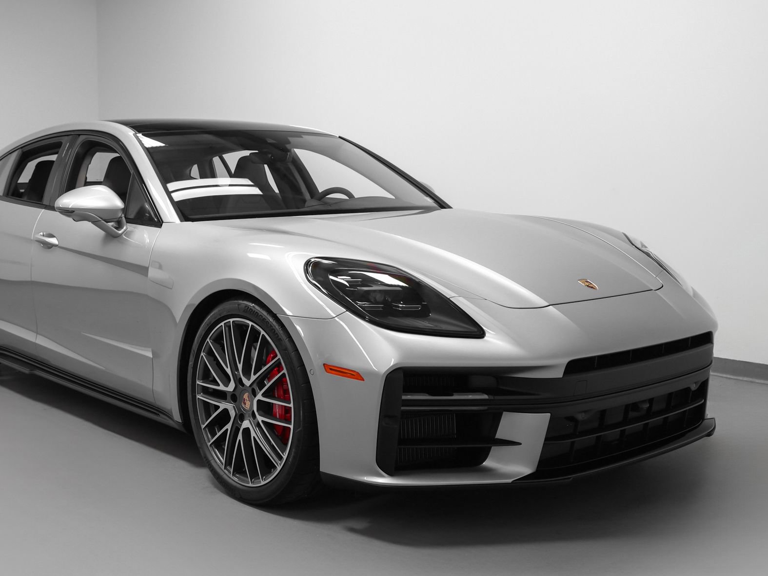 Certified 2026 Porsche Panamera GTS AWD/4WD image 9