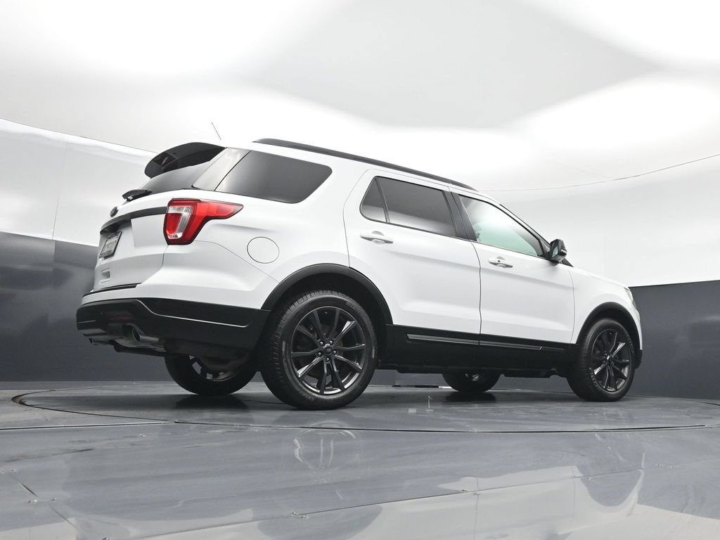 Used 2019 Ford Explorer XLT w/ Equipment Group 202A FWD image 43
