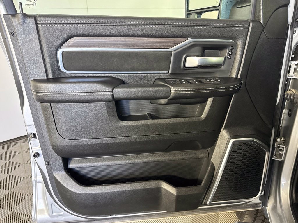 Certified 2026 RAM 2500 Laramie AWD/4WD image 36