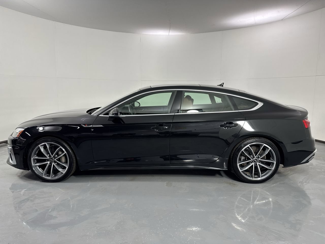 Used 2023 Audi A5 2.0T Premium w/ Convenience Package image 2