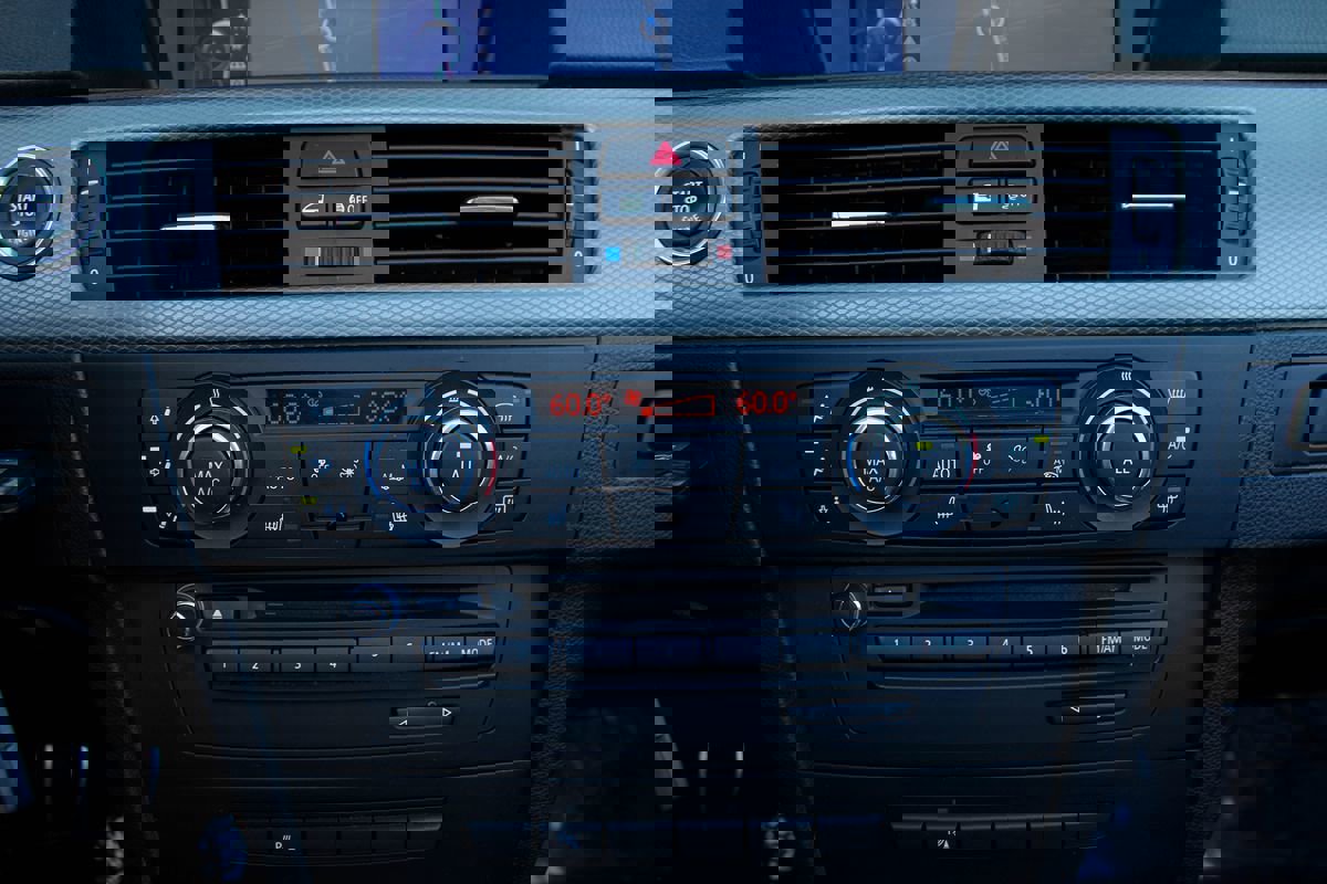 Used 2013 BMW 335is Convertible image 31