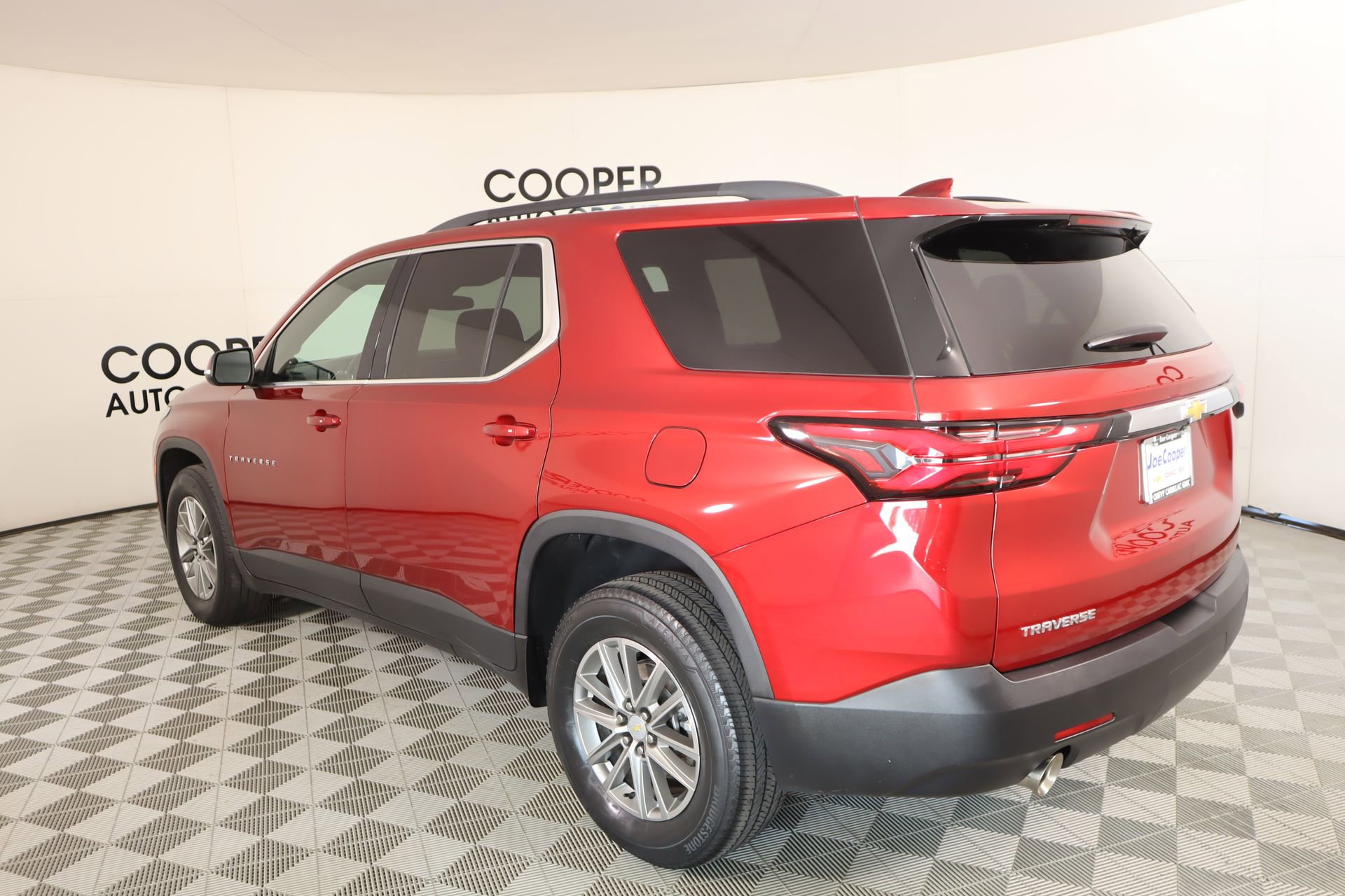 Used 2023 Chevrolet Traverse LT image 23