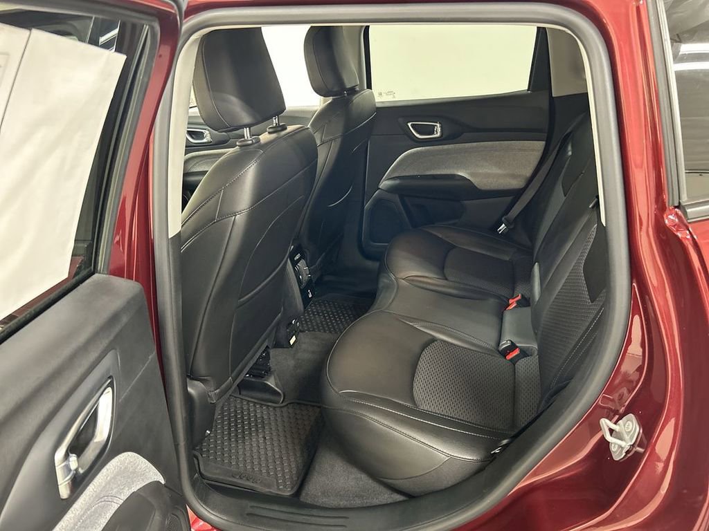 Used 2022 Jeep Compass Latitude w/ Convenience Group AWD/4WD image 19