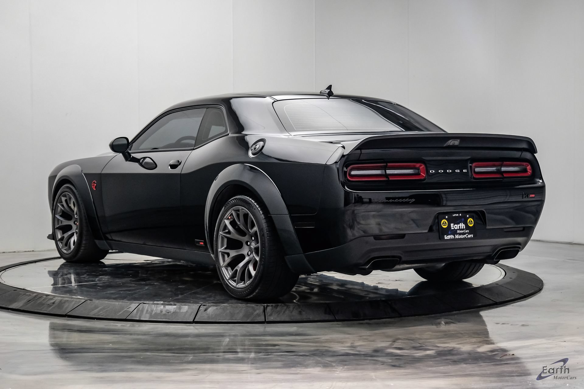 Used 2022 Dodge Challenger SRT Hellcat RWD image 13